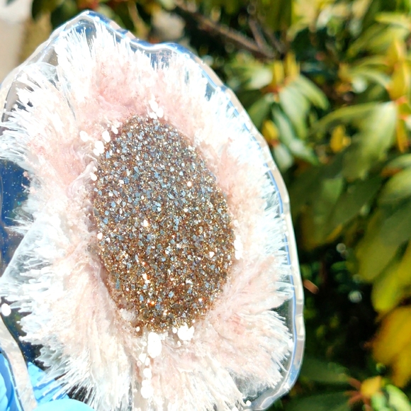 Handmade Rose Gold and pearl Flower resin coasters - Picture 5 of 6